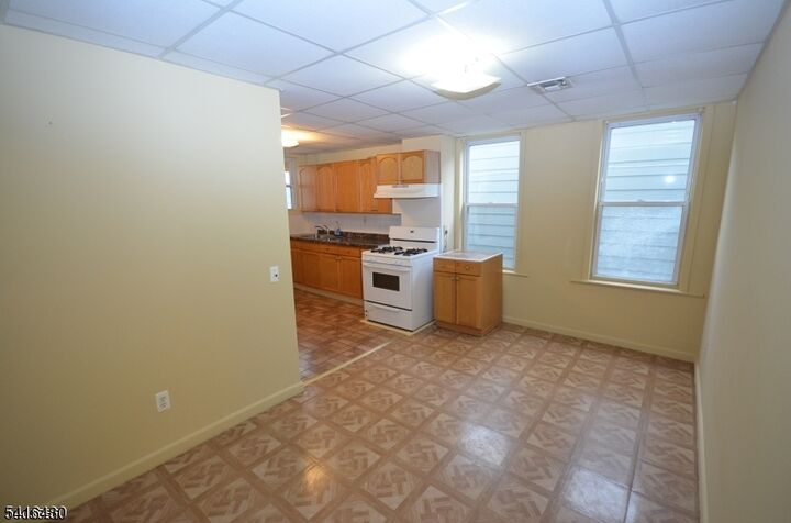 Property Photo:  101 Center St 4  NJ 07027 