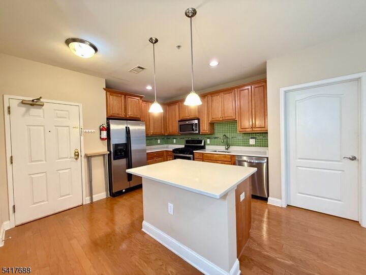 Property Photo:  2214 Ramapo Ct 2214  NJ 07457 