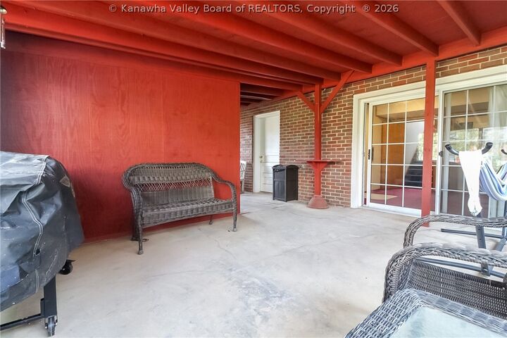 Property Photo: 2731 Kincaid Drive WV 25177