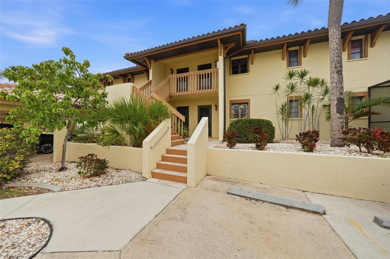 Property Photo:  208 Lewis Circle A1  FL 33950 