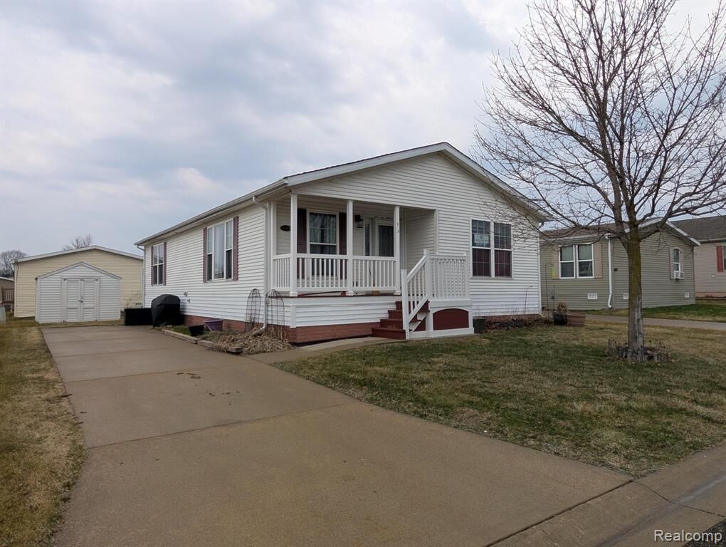 Property Photo:  11224 Nearbrook Court  MI 48178 6638 