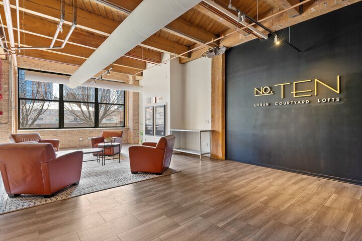 Property Photo:  1040 W Adams Street 122  IL 60607 