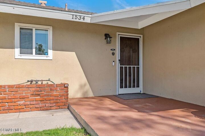 Property Photo:  1534 Acadia Street  CA 93063 