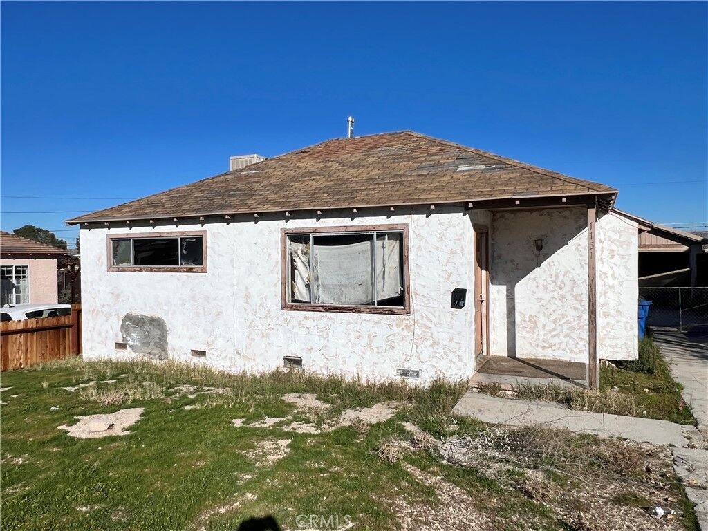 Property Photo:  1151 Flora  CA 92311 