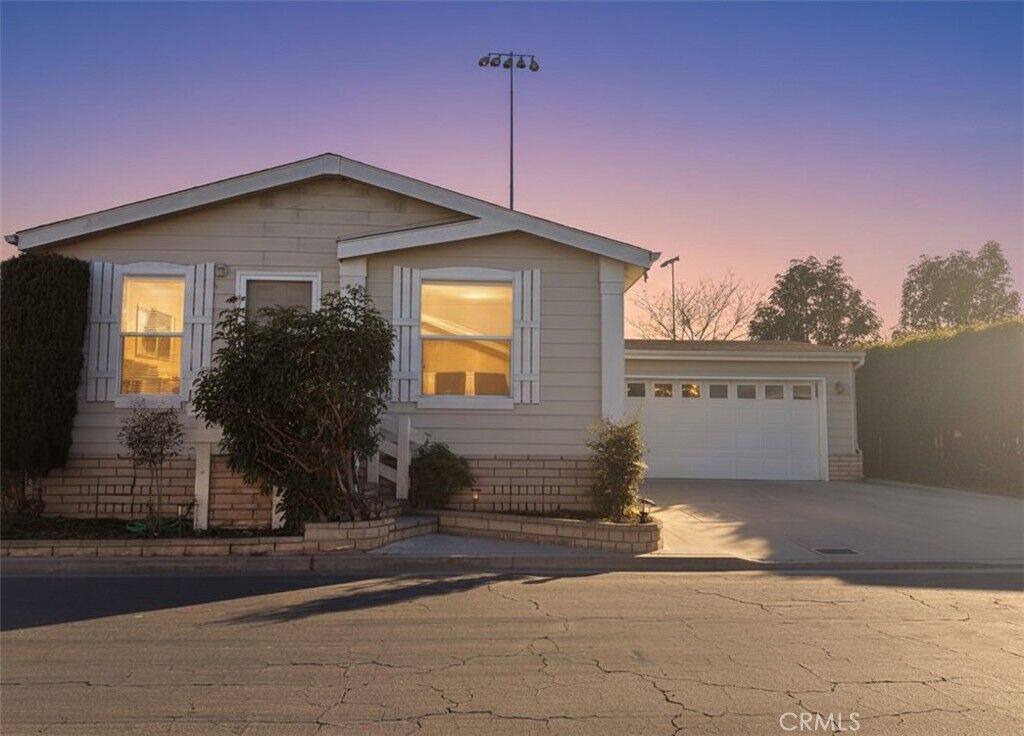 Property Photo:  10550 Western  CA 90680 
