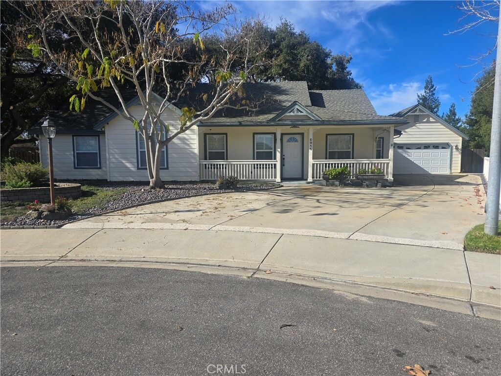 Property Photo:  5011 Steeplegate  CA 93455 