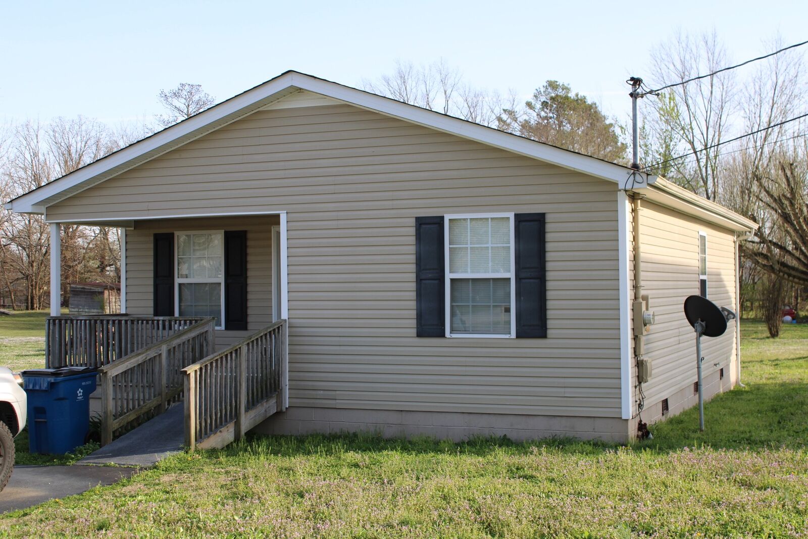 Property Photo:  317 W Short St  TN 37355 