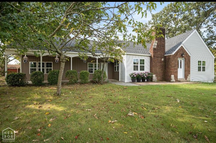 Property Photo:  415 W Pine Street  AR 72455 