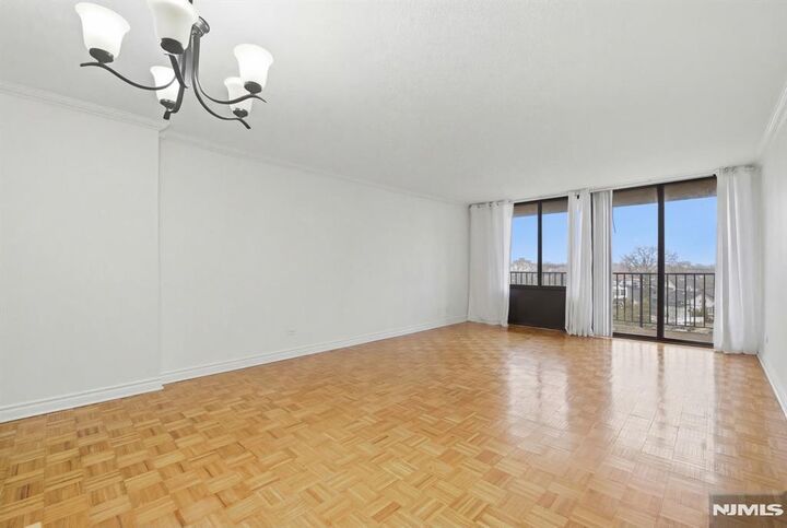 Property Photo:  200 Winston 617  NJ 07010 