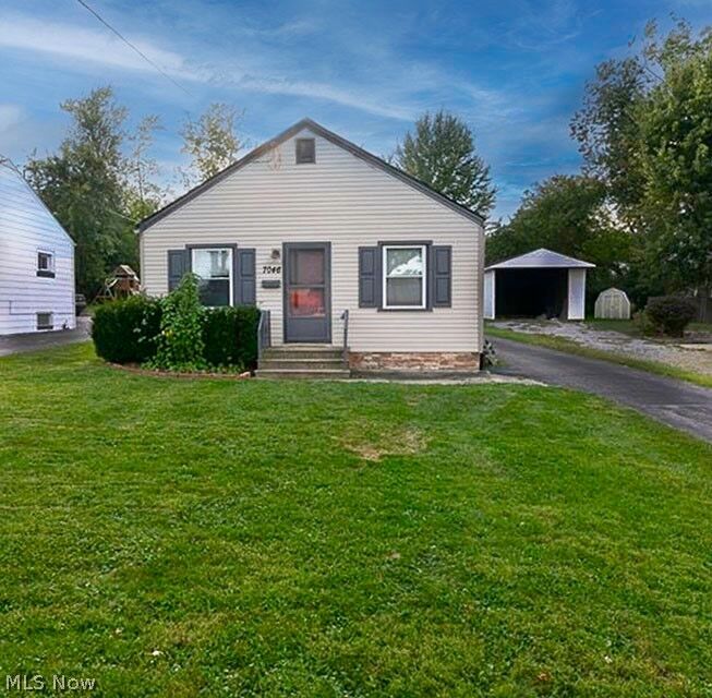 Property Photo: 7046 Southern Boulevard OH 44512