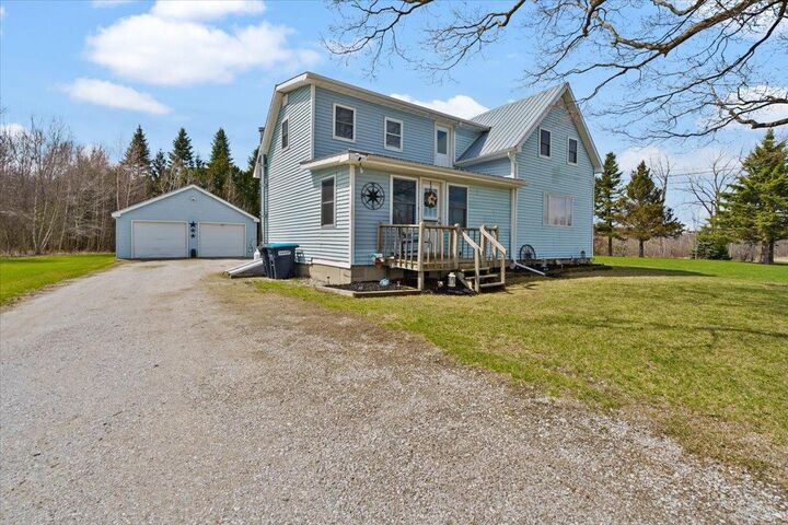 Property Photo: 1346 Bridge Road VT 05474