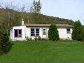 Property Photo: 14 Meadowview Rd VT 05462