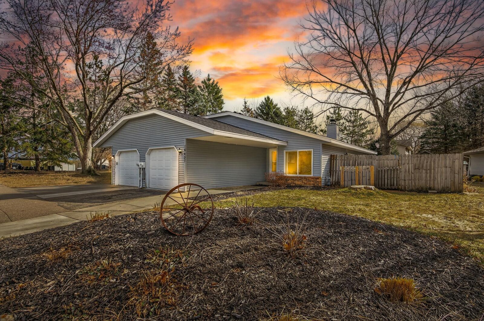 Property Photo:  16457 Five Hawks Avenue SE  MN 55372 