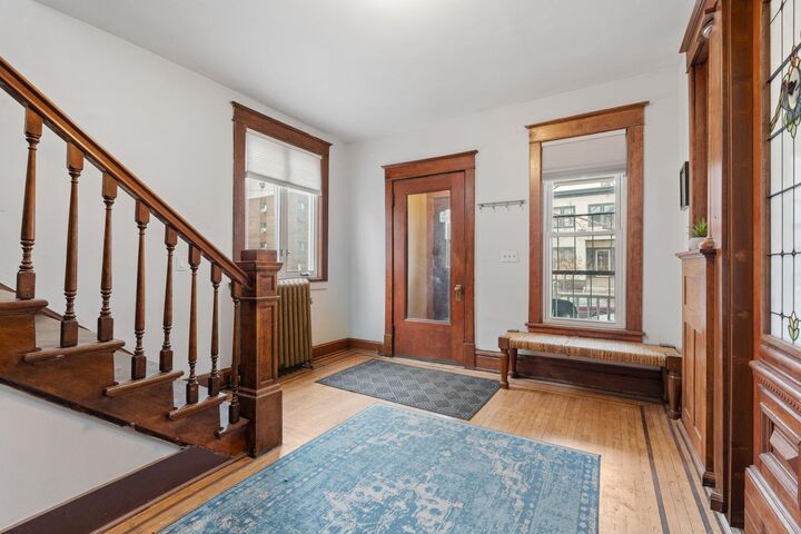 Property Photo:  610 E 16th Street  MN 55404 