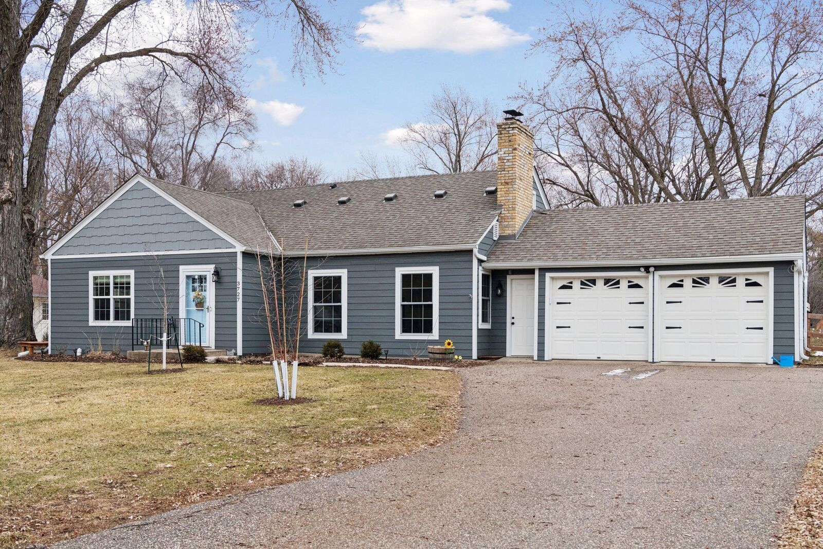 Property Photo:  3727 Farmington Road  MN 55305 