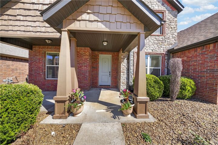 Property Photo: 1008 Vista Bell Drive AR 72718