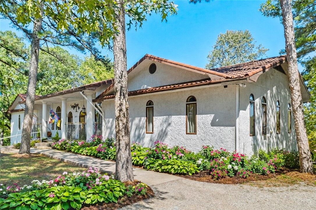 Property Photo: 3185 E Van Buren AR 72632