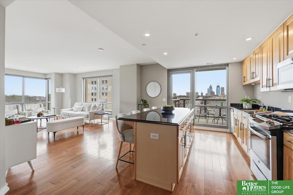 Property Photo:  3201 Dodge Court 5306  NE 68131 