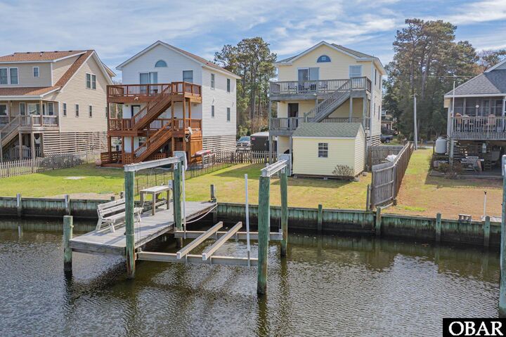 Property Photo:  422 Harbour View Drive  NC 27948 