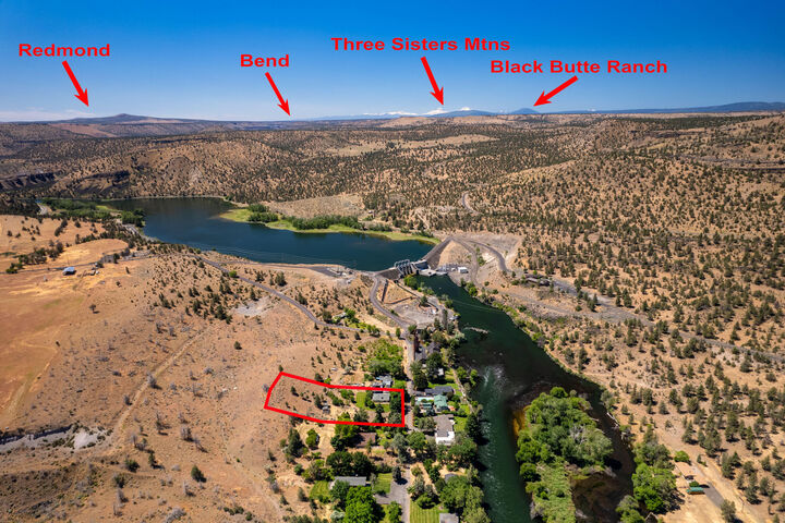 Property Photo:  6247 NW Vanora Drive  OR 97741 