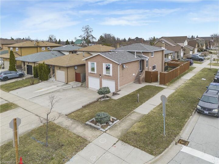 Property Photo: 2 Envoy Boulevard ON L8G 4N1