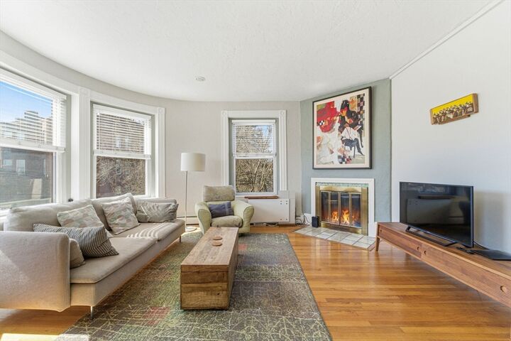 Property Photo:  48 Kent St 5  MA 02445 