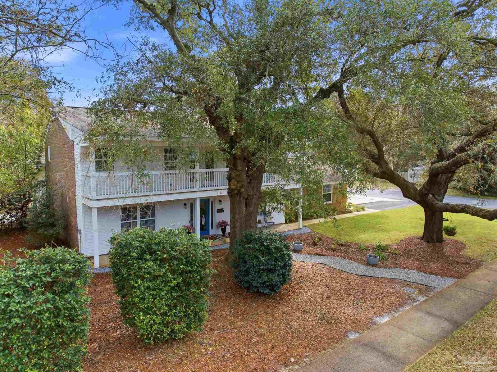 Property Photo: 116 S Sunset Blvd FL 32561