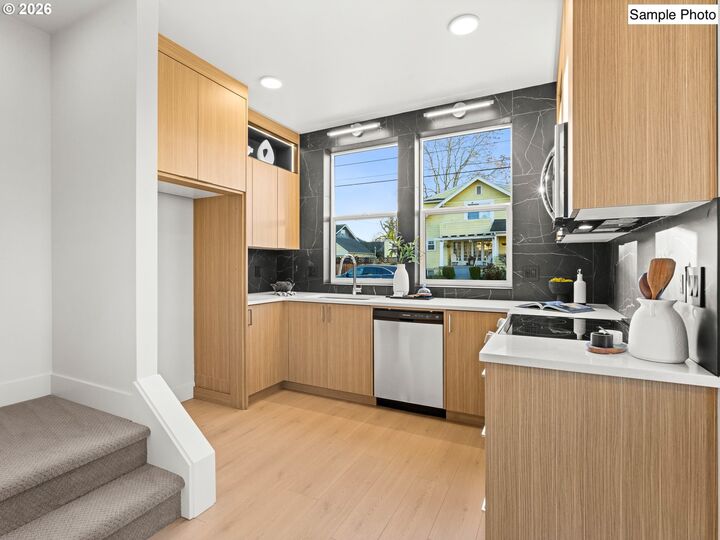 Property Photo: 2930 NE 62nd Ave OR 97213