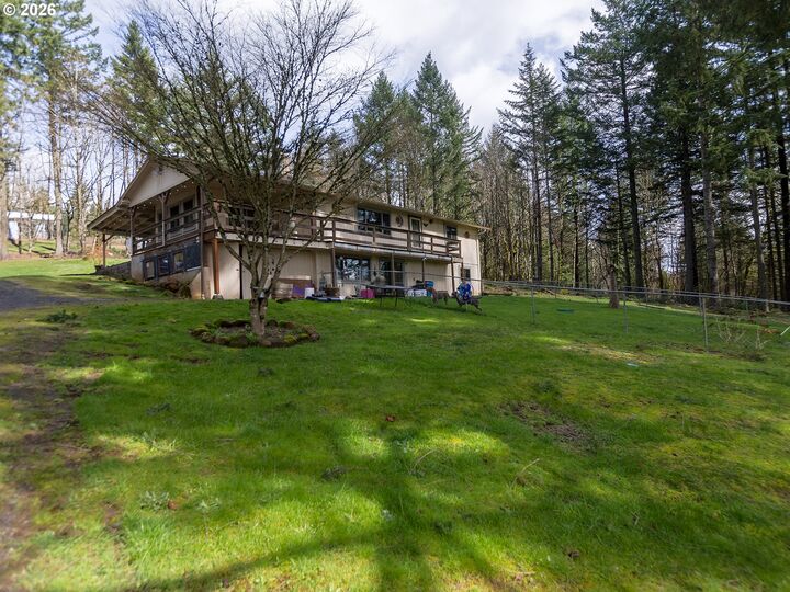 Property Photo:  30744 NE 10th St  WA 98671 