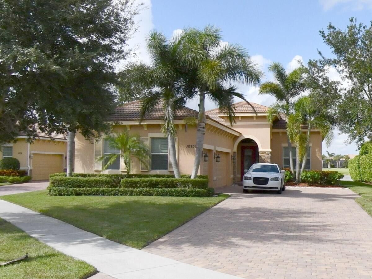 Property Photo:  10730 SW Visconti Way  FL 34986 