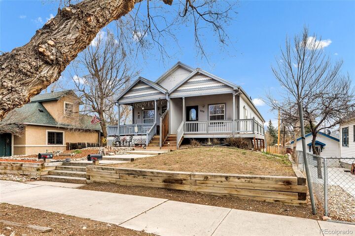 Property Photo: 609 N Spruce Street CO 80905