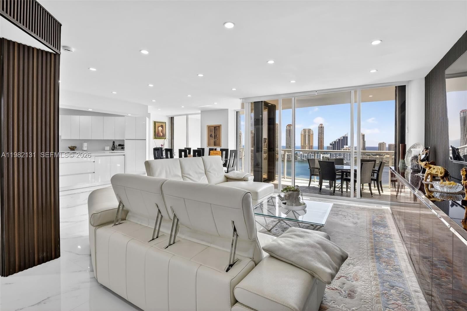 Property Photo:  4000 Island Blvd 2301  FL 33160 