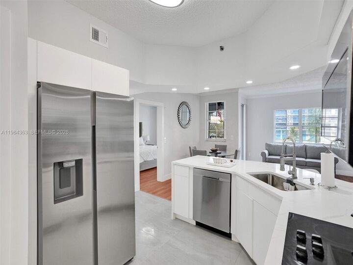 Property Photo: 3245 NE 184th St 13305 FL 33160