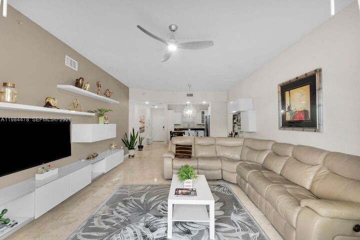 Property Photo:  1640 Presidential Way 405  FL 33401 