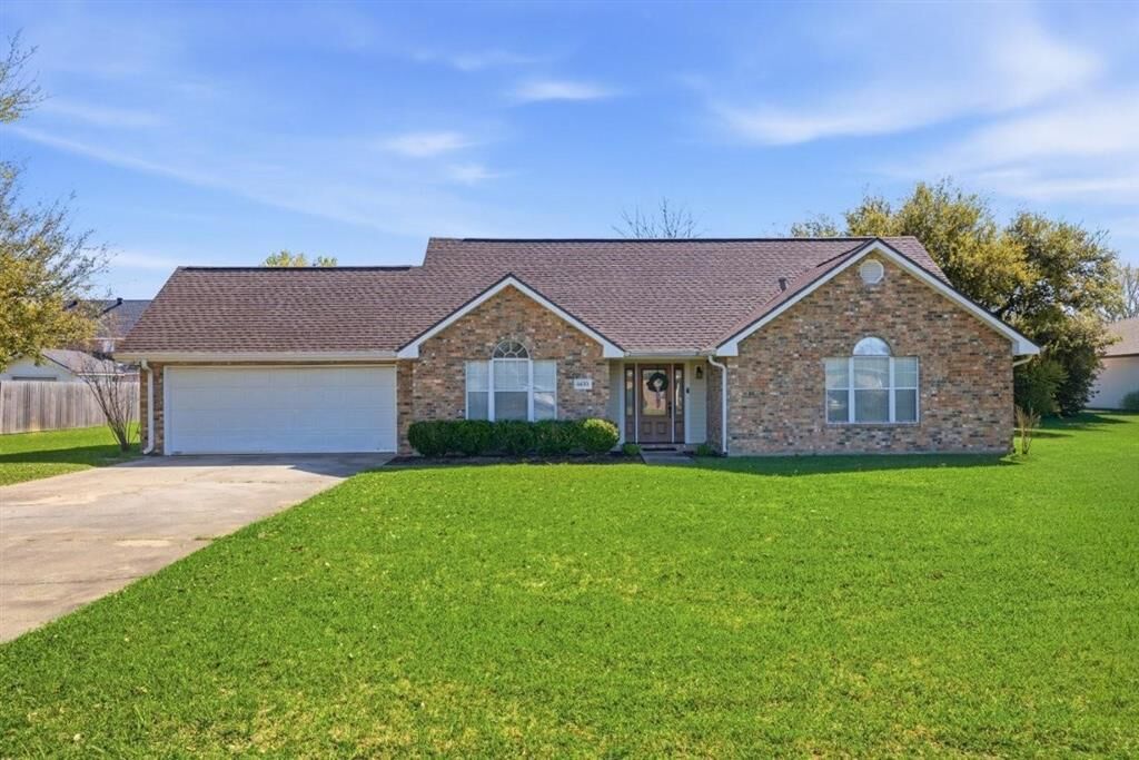 Property Photo: 6633 Bonne Meadow Lane LA 70605