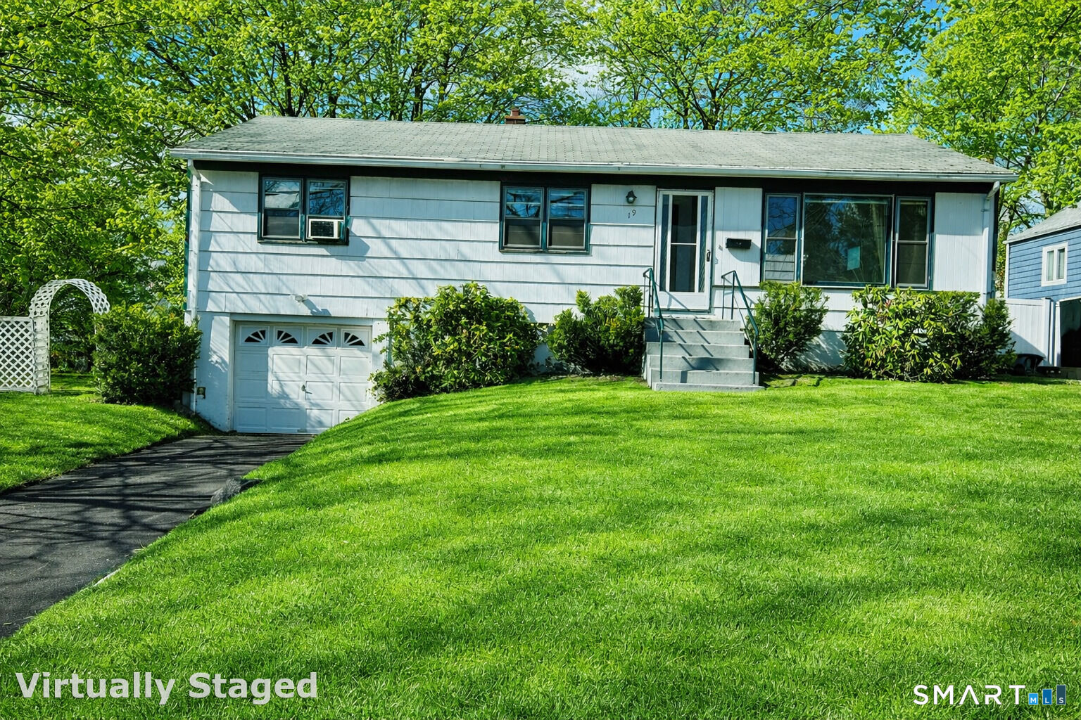 Property Photo:  19 Kaye Road  CT 06516 