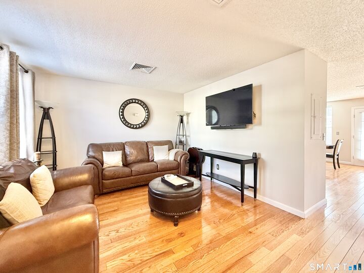 Property Photo:  46 Young Dixon Way 46  CT 06902 