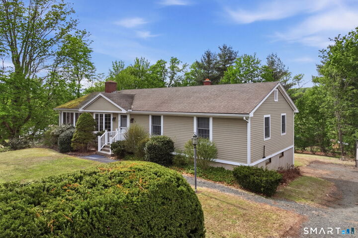 Property Photo:  45 Dwight Road  CT 06455 