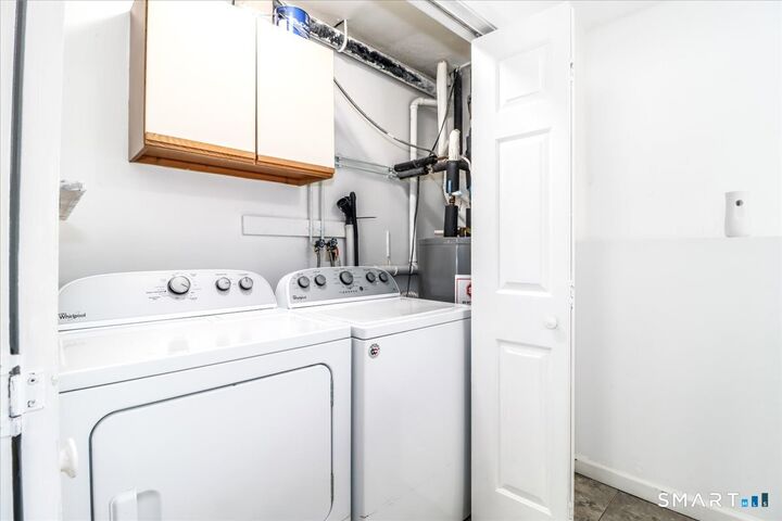 Property Photo: 268 Congress Avenue Apt 18 CT 06708