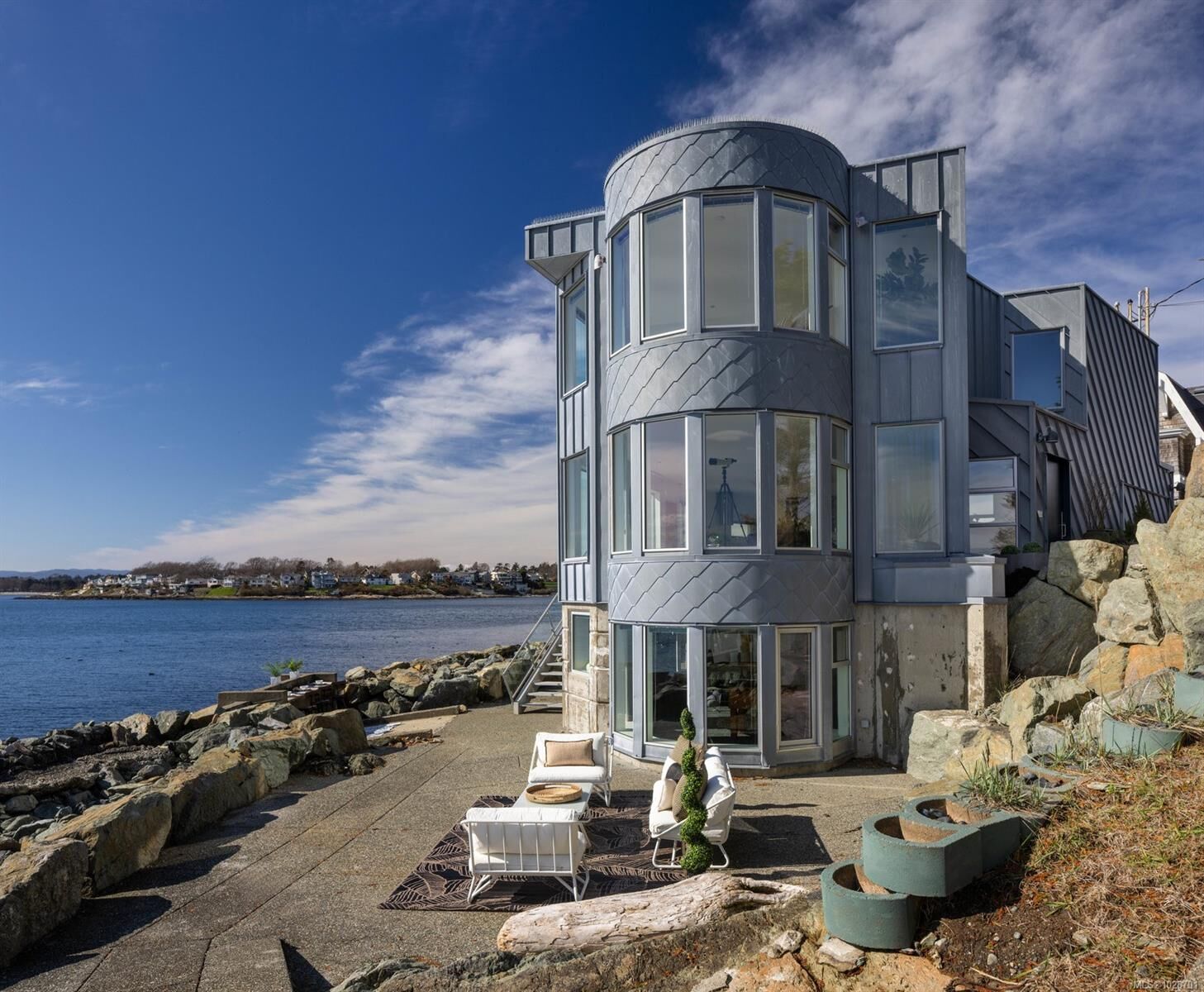 Property Photo:  2179 Crescent Rd  BC V8S 2H4 