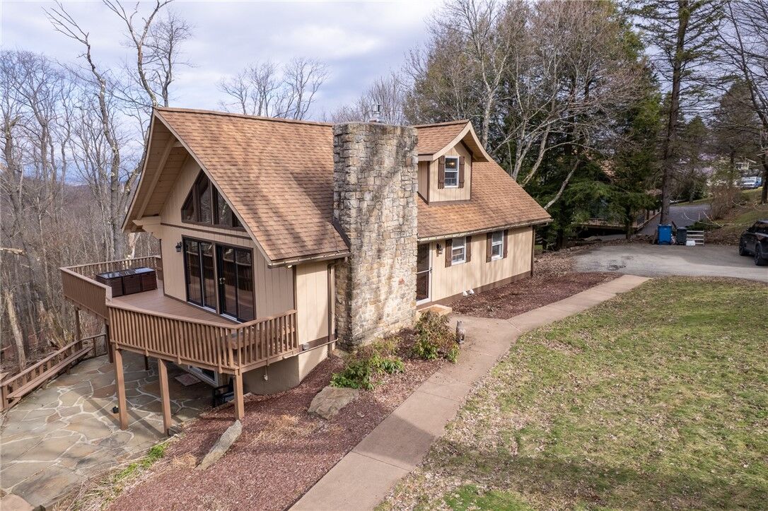 Property Photo: 266 Alpine Heights Rd PA 15622