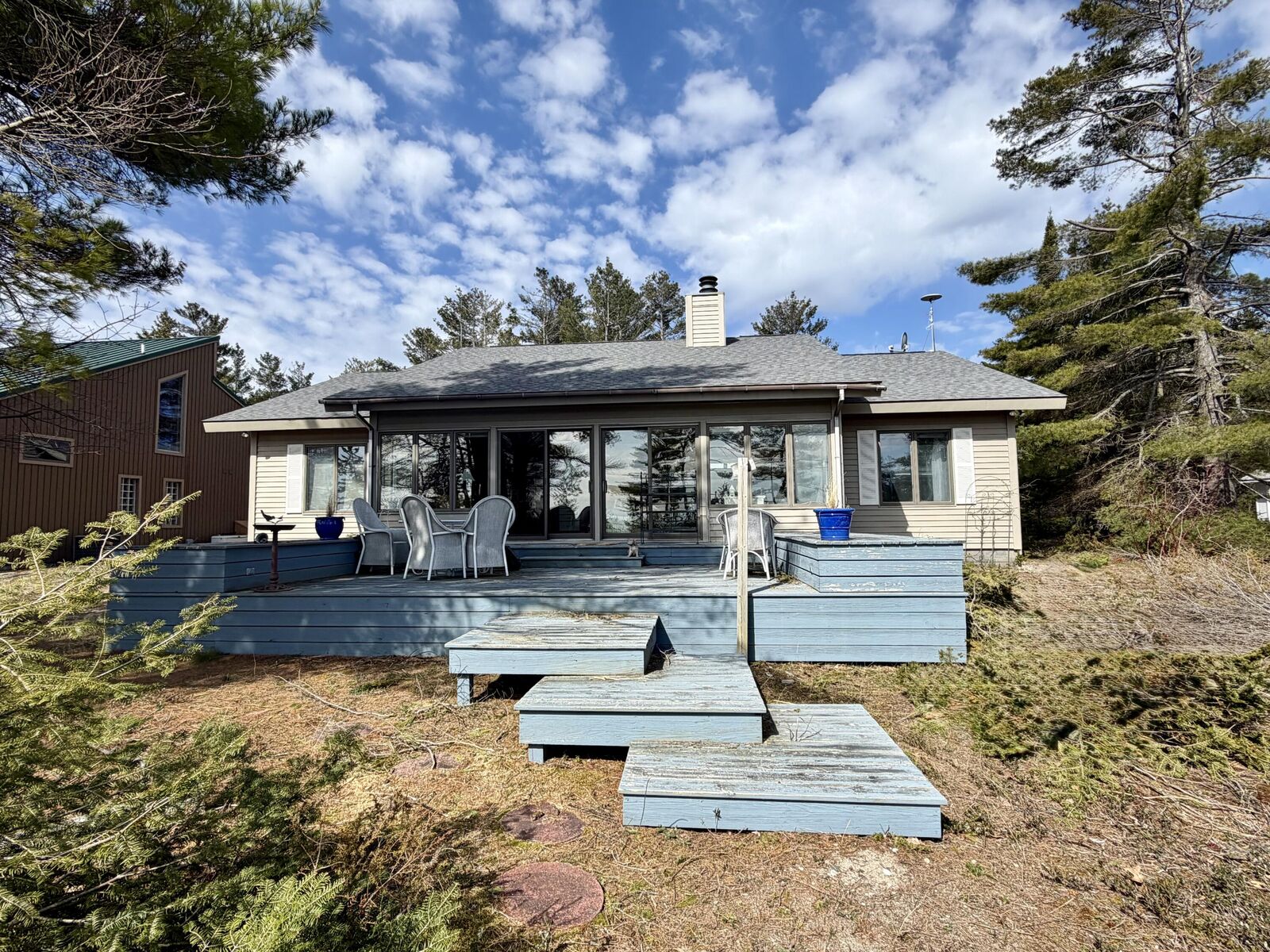 Property Photo:  3332 Edgewater Drive  MI 49721 