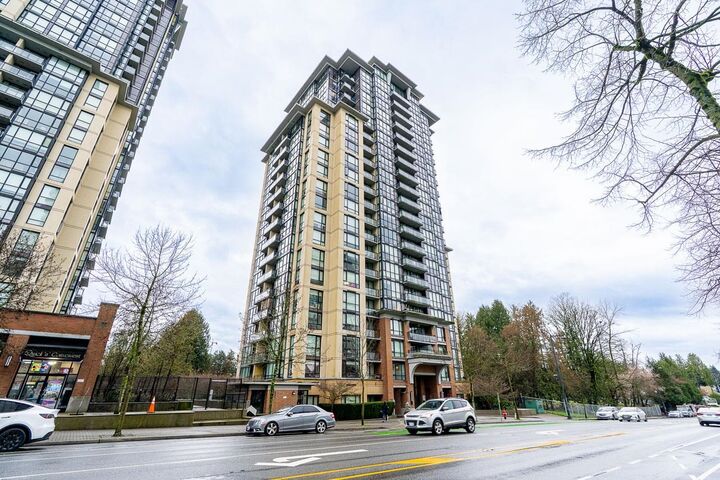 Property Photo: 13380 108 Avenue 1901 BC V3T 0E7