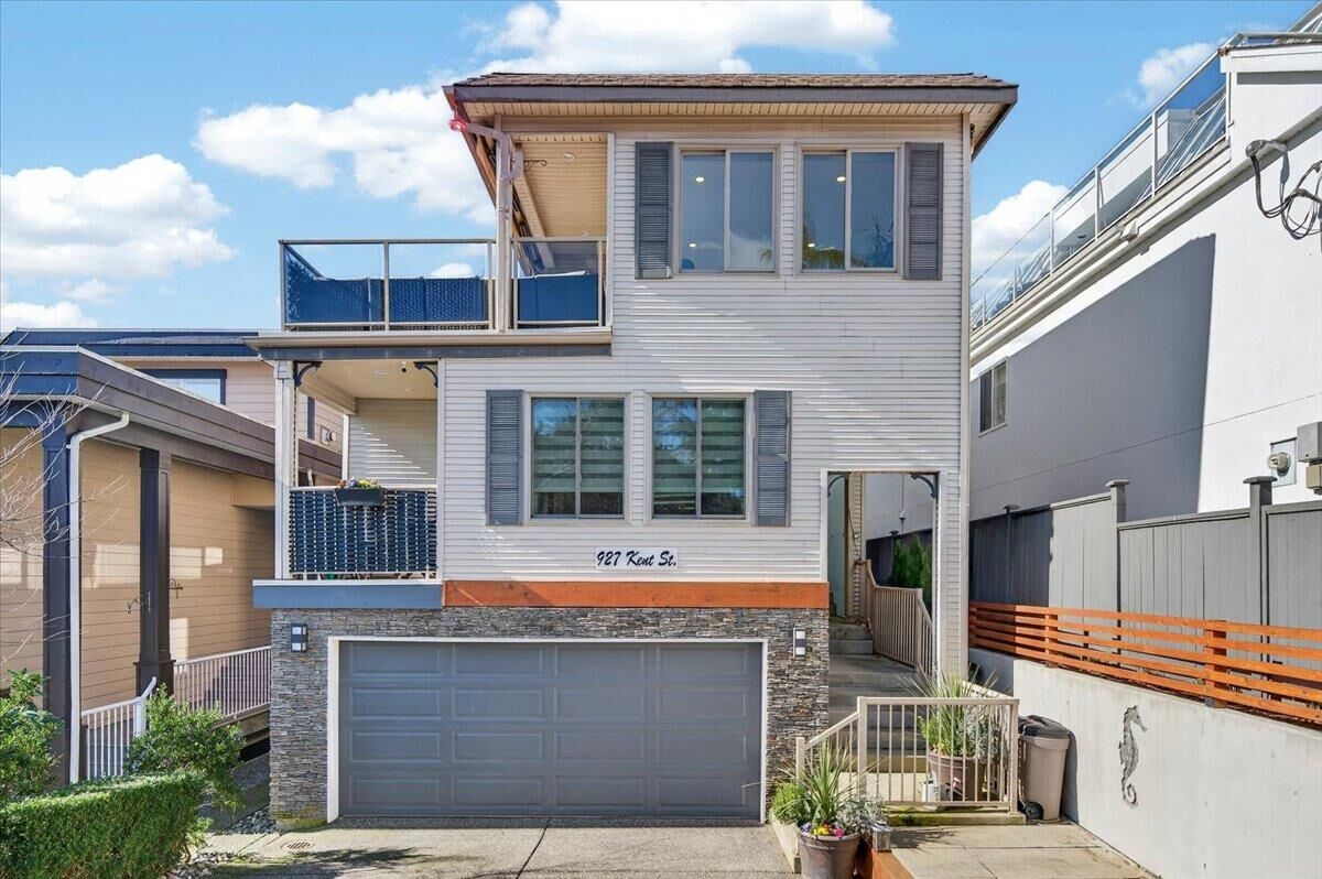 Property Photo: 927 Kent Street BC V4B 4S9