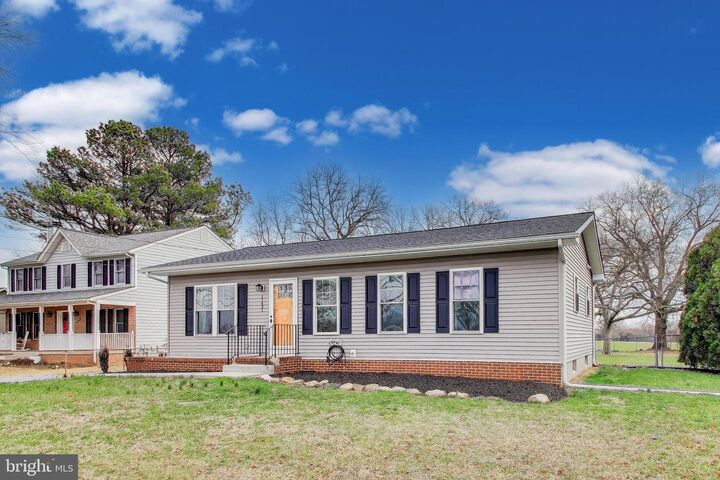 Property Photo: 11431 Rosedale Lane MD 20705