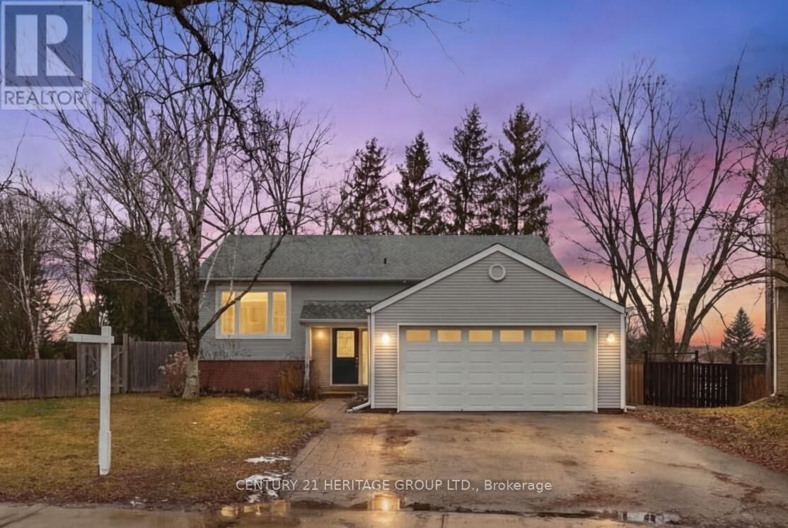 Property Photo:  28 Pegg'S Crescent  ON L9N 1B3 