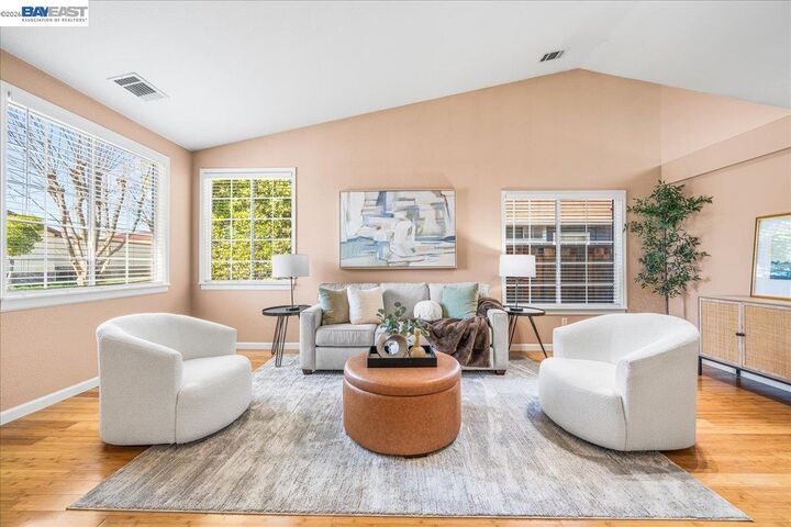 Property Photo:  1727 Sutter St  CA 94551 