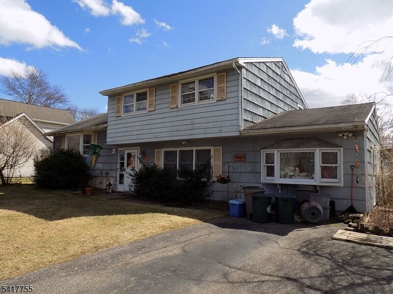 Property Photo:  9 Baxter Pl  NJ 07440 