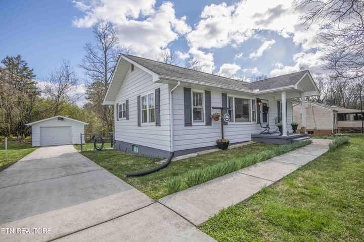 Property Photo: 125 Clark Ave TN 37748