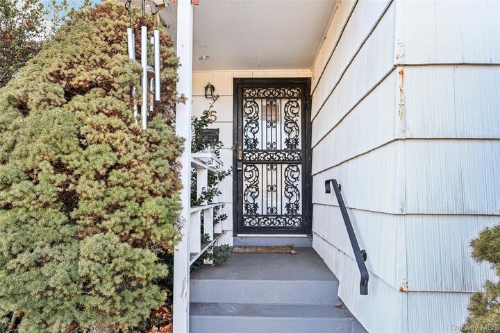 Property Photo:  25 Freund Drive  NY 10954 